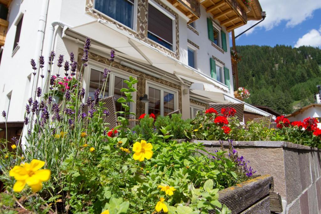 Chalet Madrisa Corvara In Badia Εξωτερικό φωτογραφία